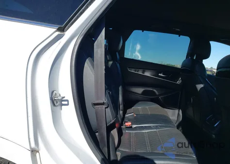 2017 Kia Sorento 3.3L Sxl z USA, uszkodzony, nr VIN 5XYPKDA5XHG303898